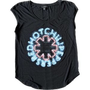 Rock & Republic Heathered Red Hot Chili Peppers Band Tee Size Large